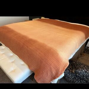 Anthropologie King Blanket OMBRÉ Orange